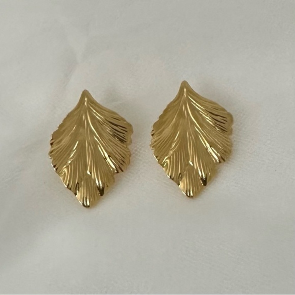 Gold Tone Leaf Earrings